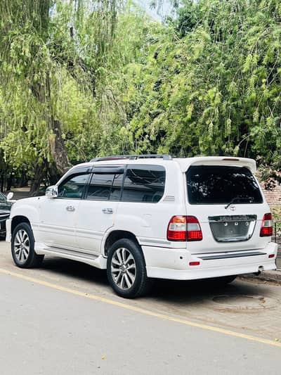Land cruiser amazon
