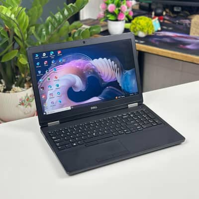 Dell Latitude 5590 Core i5 8th Generation 8GB Ram / 256GB SSD