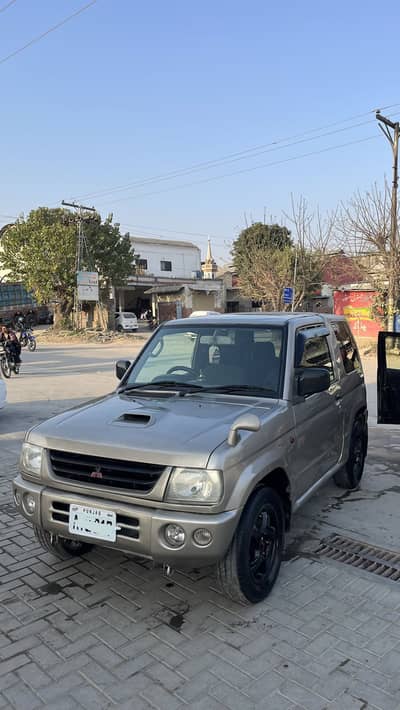 Mini pajero