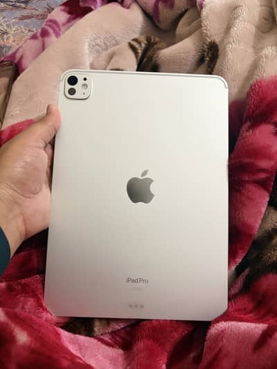 iPad Pro 11-inch (M4). 256GB wifi