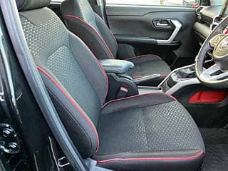 Toyota raiz 2020 - fresh import -69000 driven  ( urgent sale)