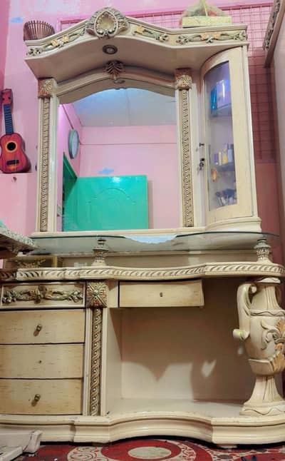 Side tables and dressing table for sale