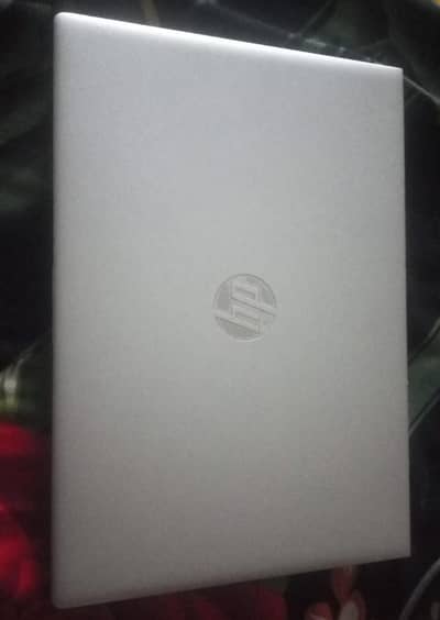 hp probook with headfoun or stand or charing