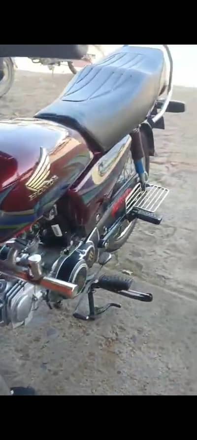 Honda CD 70 motorcycle