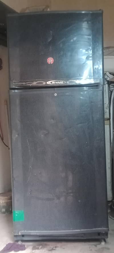 full size fridge 6fit hight2.5wit compressor and gas genuine