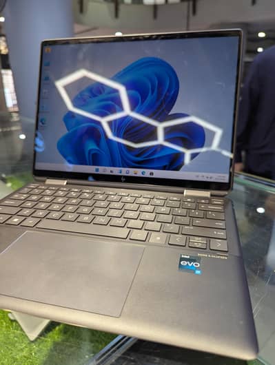 HP LAPTOP SPECTRE 14-EF Touch X360 i7 13th