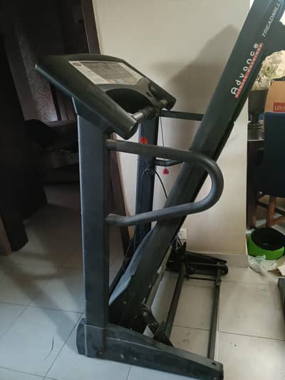 selling muly treadmill in working condition . . . heavy duty strong motor