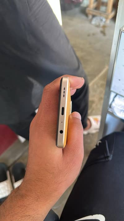 exchange possible daba Sath f21pro 8+8 128gb fornt camera mein dst hai