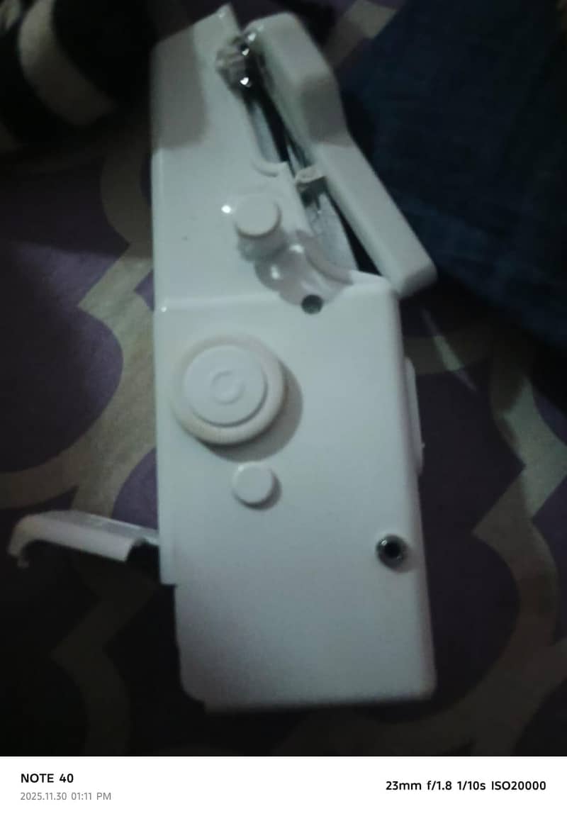 small sewing machine 2