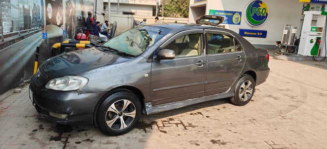 Toyota Corolla SE saloon original