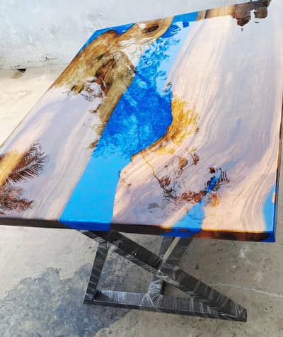 epoxy dining table contact 033.287. 098.77