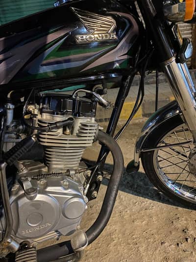 Honda CG 125. . . . . 23 Model . . . . 03442704975. . . Location Sargodha city
