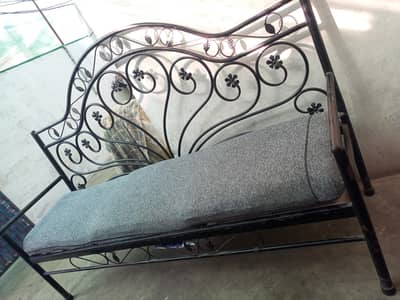 iron sofa black colour