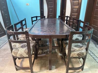 Dining Table with 8 chairs