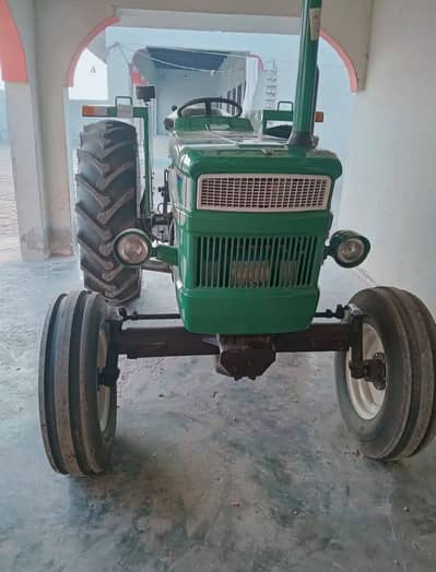 With hook and bumper