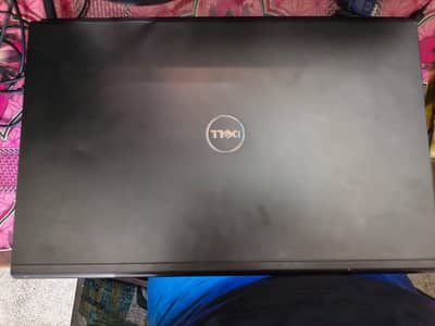 Dell laptop with 4GB graphic card installed 0/3/0/5/2/8/1/5/0/8/6