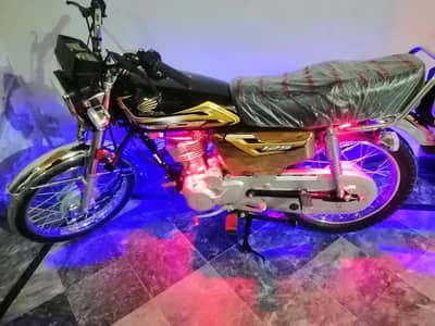 2026 model gold edition 125