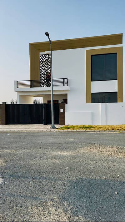 10 Marla house is available for sale