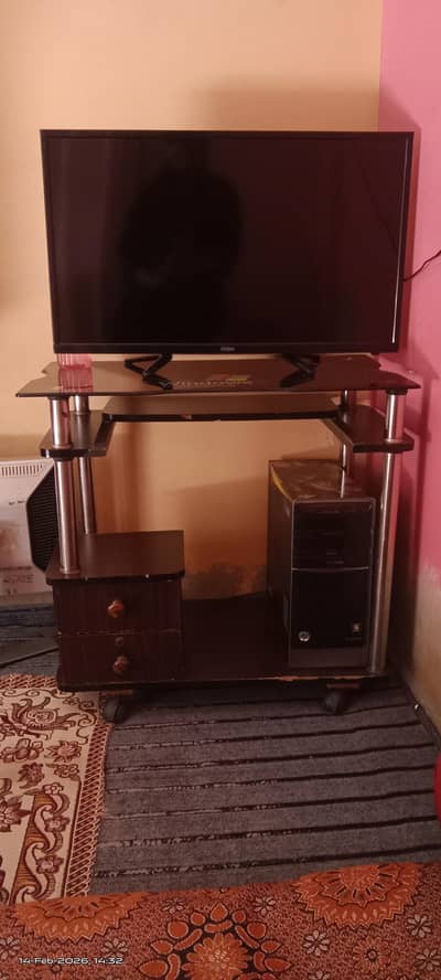 computer tables