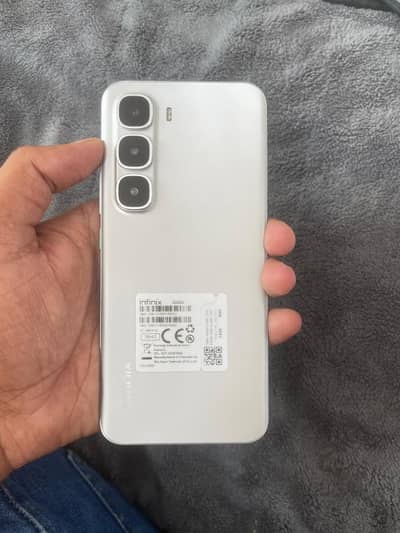 infinix hot 60 pro plus 8/256Gb completely box