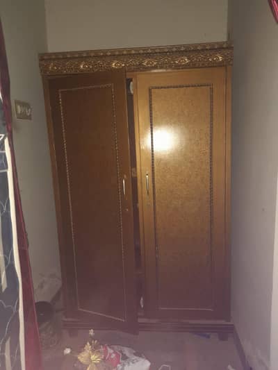 kapron wali almari and bartano wali almari