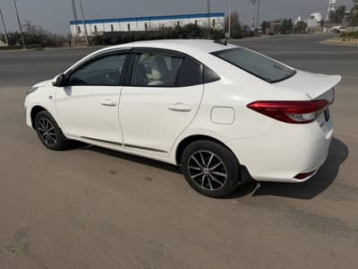 Toyota Yaris 1.3 ATIV Manual