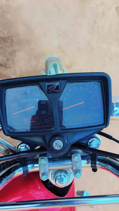 Honda 125 Special Gold Edition