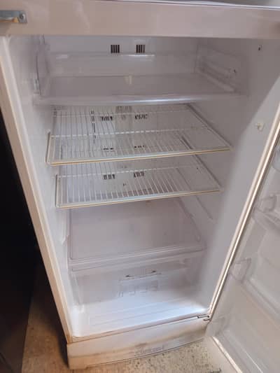 No frost refrigerator