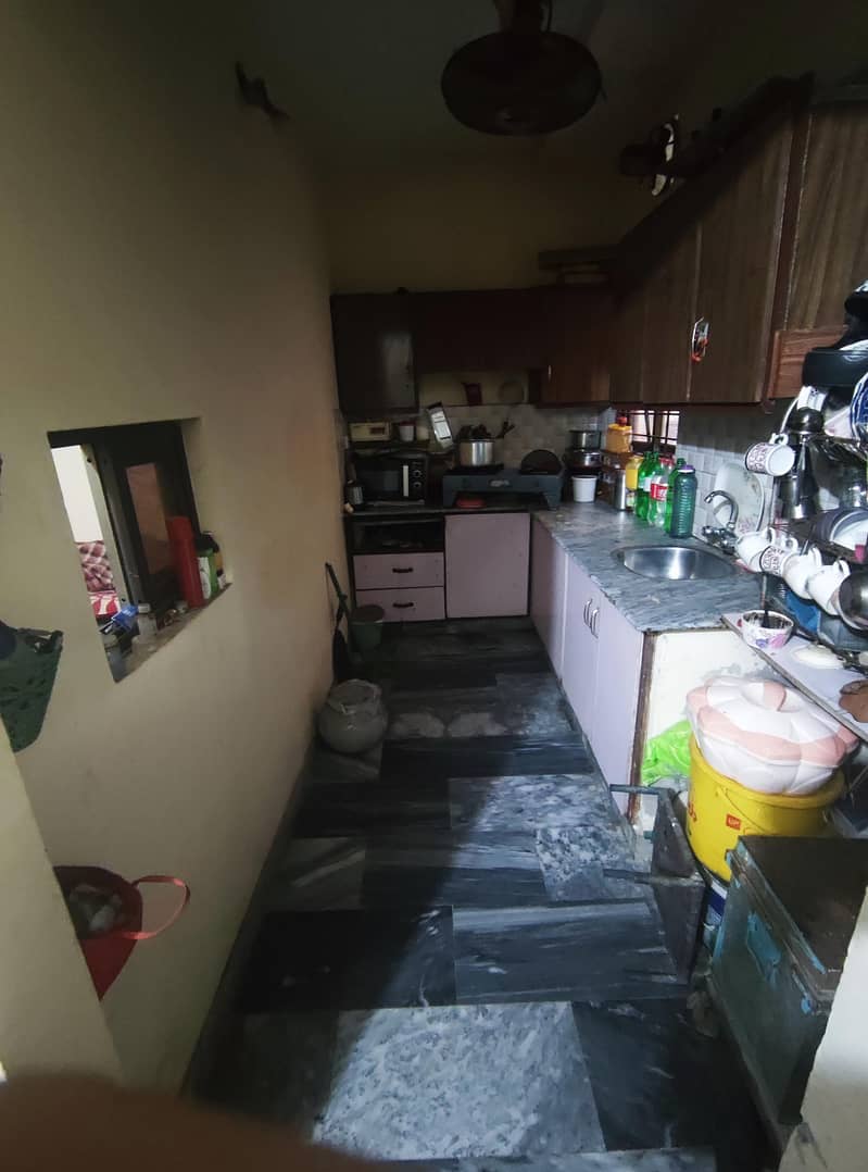 مرضی پورہ نزد چرچ 12