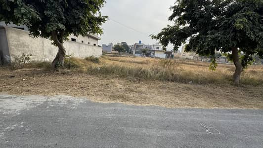 10 Marla Residential Plot Executive Town Chakwal