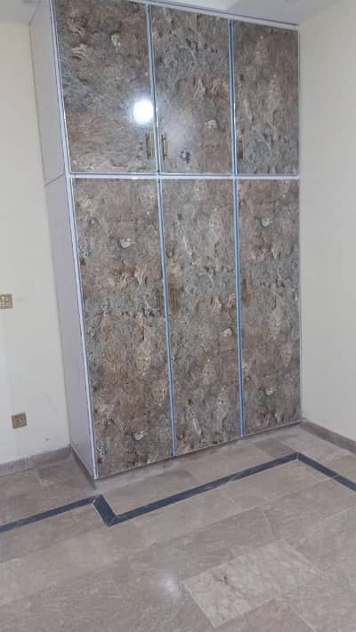 5 marla uppar portion available for rent in Alhamra society near to ucp university