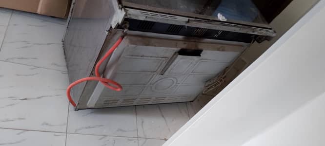 5 burner with Oven stove