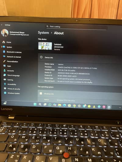 Lenovo ThinkPad X1 Carbon i5 7th generation and 8gb ram or 256ssd