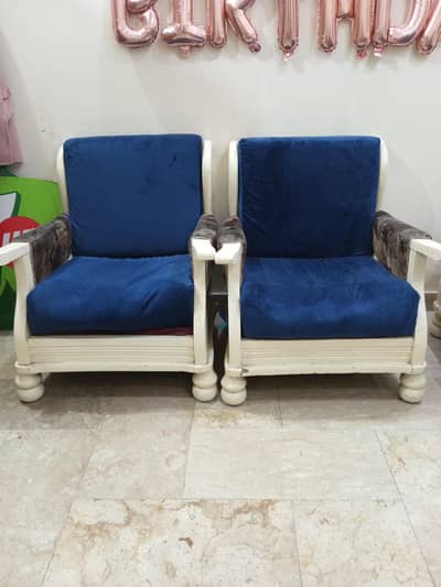 used Hy but condition achi Hy solid wood MN bnaya hy