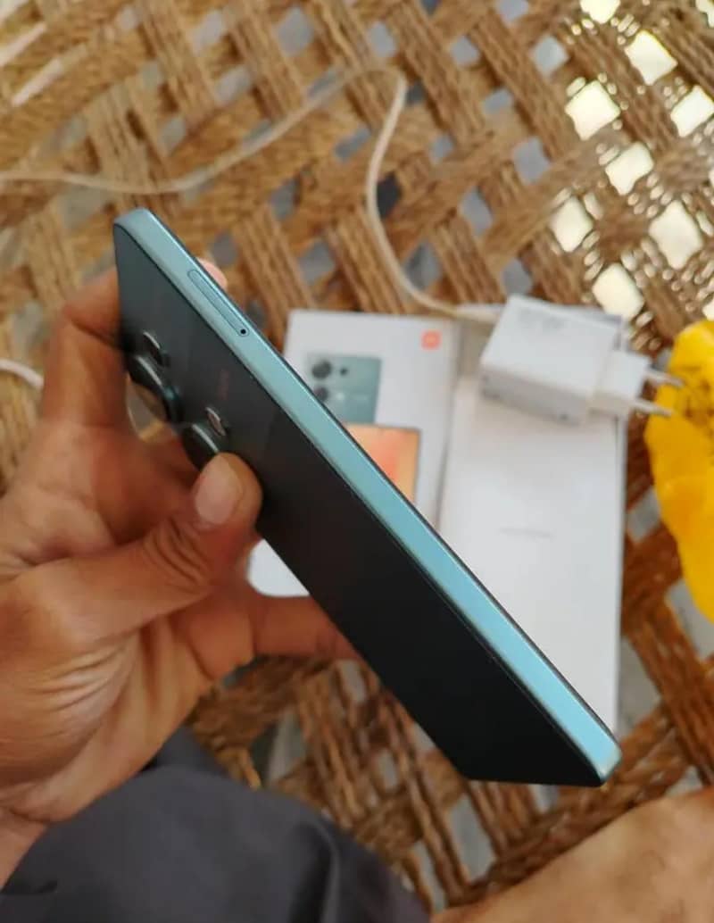 Readmi Note 13 Pro 10