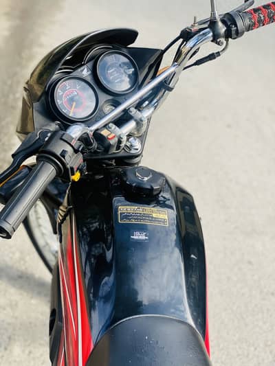 Honda pridor black color 21 mdl good condition urgent sale