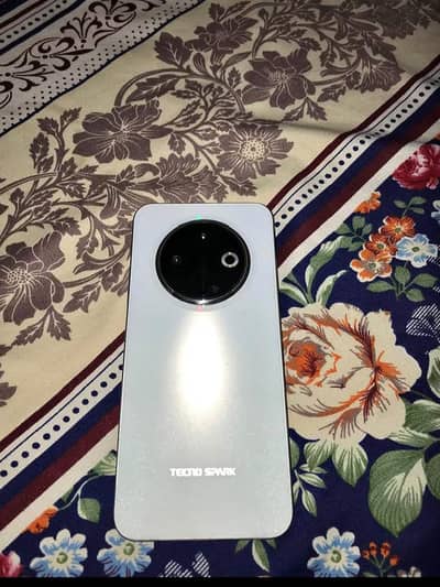 Tecno Spark 30c 03704467250