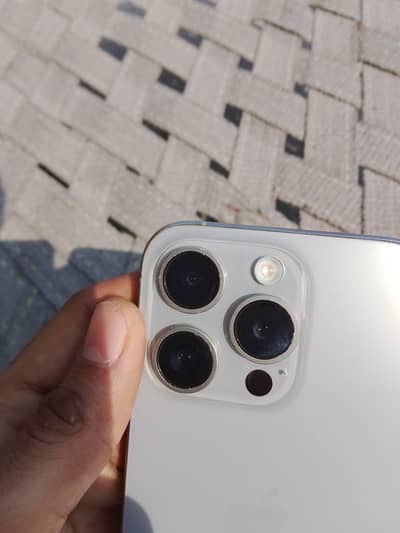 i phone 15 pro 256gb natural titanium