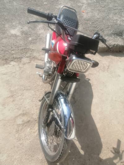 Honda 125 lohar no 2011 model condition 10by 10 location muzaffarabad