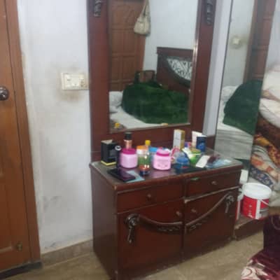 dressing table in a good condition