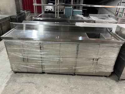 6-Door Sink Station Stainless Steel