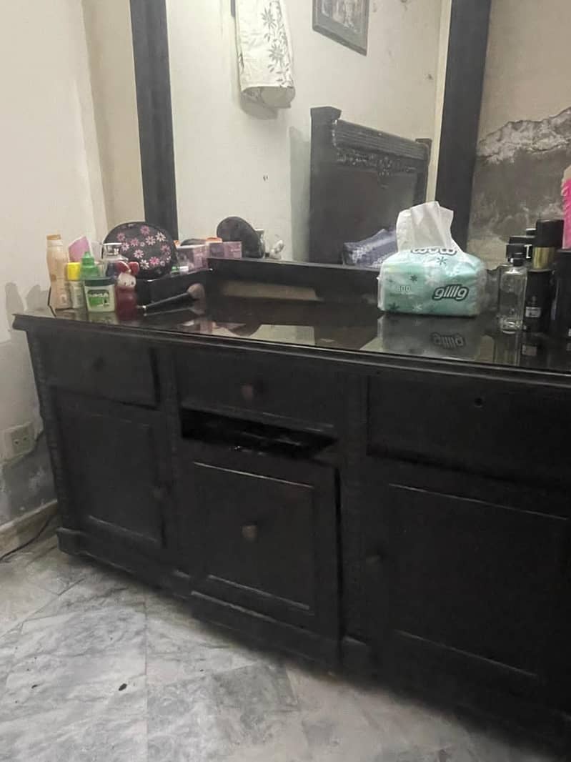 Bed Set, Dressing  Table 2