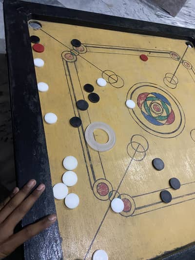 10/10 condition with All accessories and stand