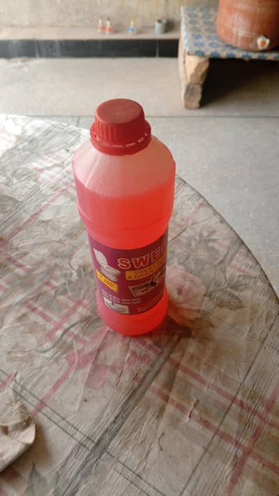 Sweep Toilet  and bath Cleaner