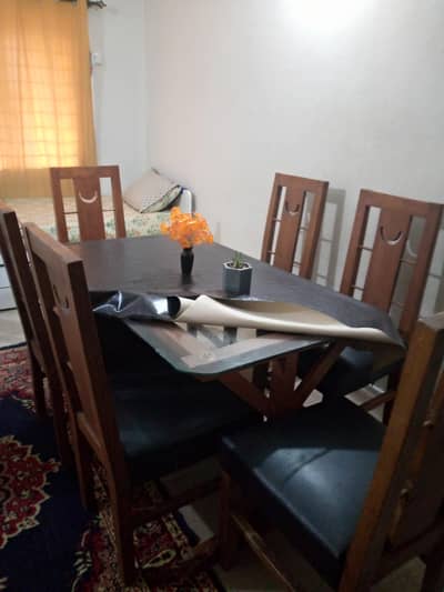 New Dining table for sale
