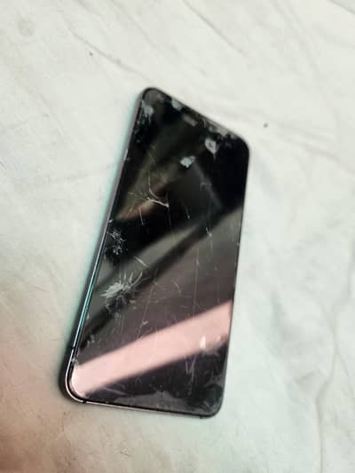 Samsung S22 Non PTA. 8/128gb. Glass break and tiny dot. Exchange