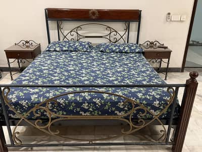 Rot Iron Bed Set