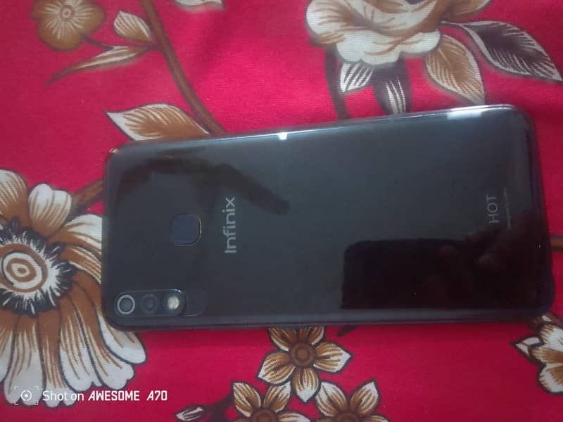 Infinix Hot 8 lite 1