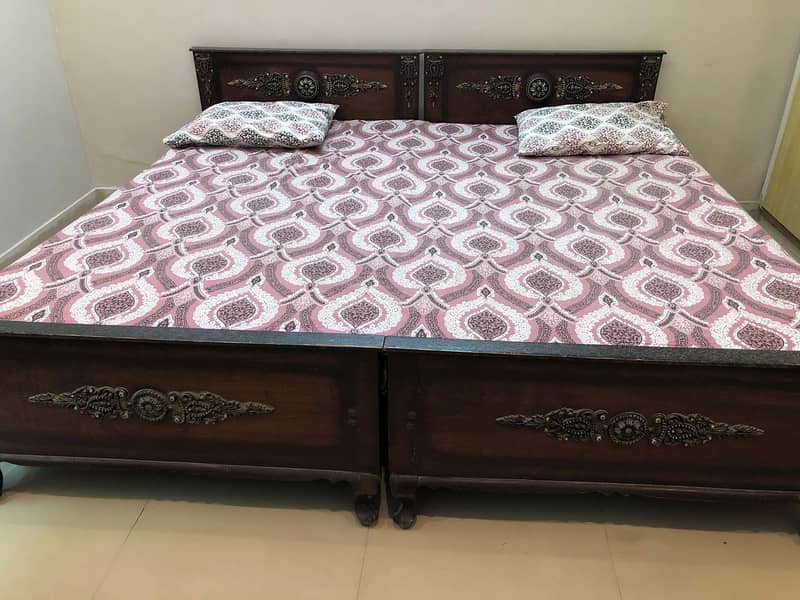 2 single bed with mattress 0