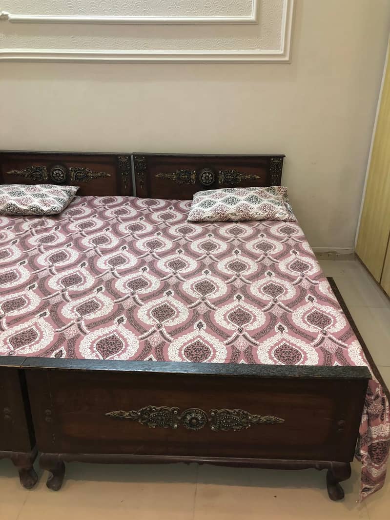2 single bed with mattress 2